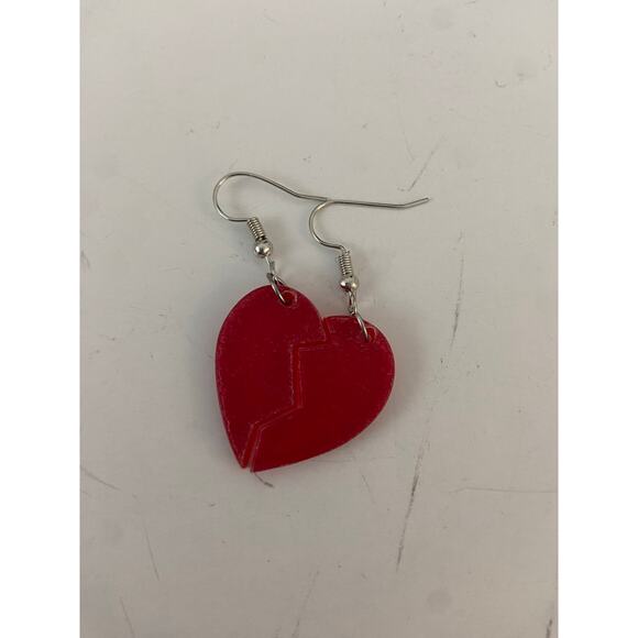 Red heart puzzle earrings - Picture 2 of 3